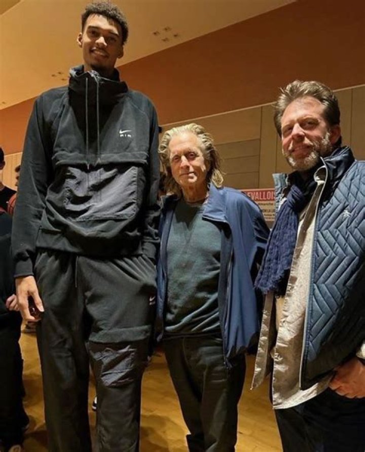 Michael Douglas looks tiny in new photos that shock fans